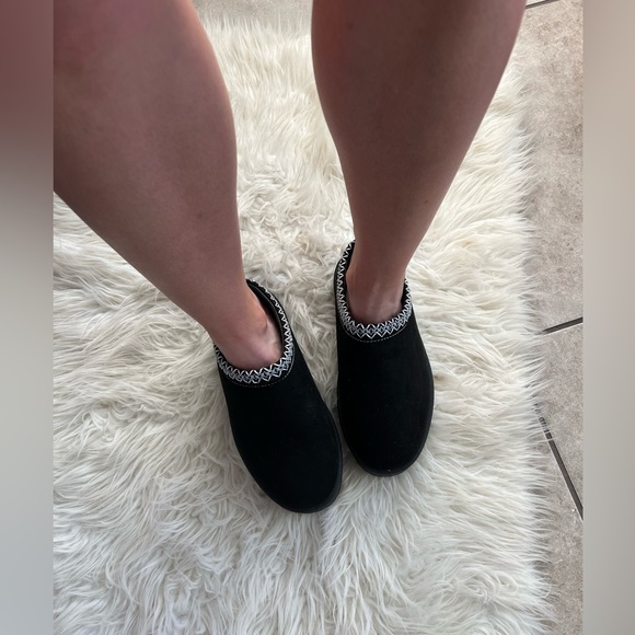 Black Faux Fur Lined Platform Bootie - Picture 8 of 15